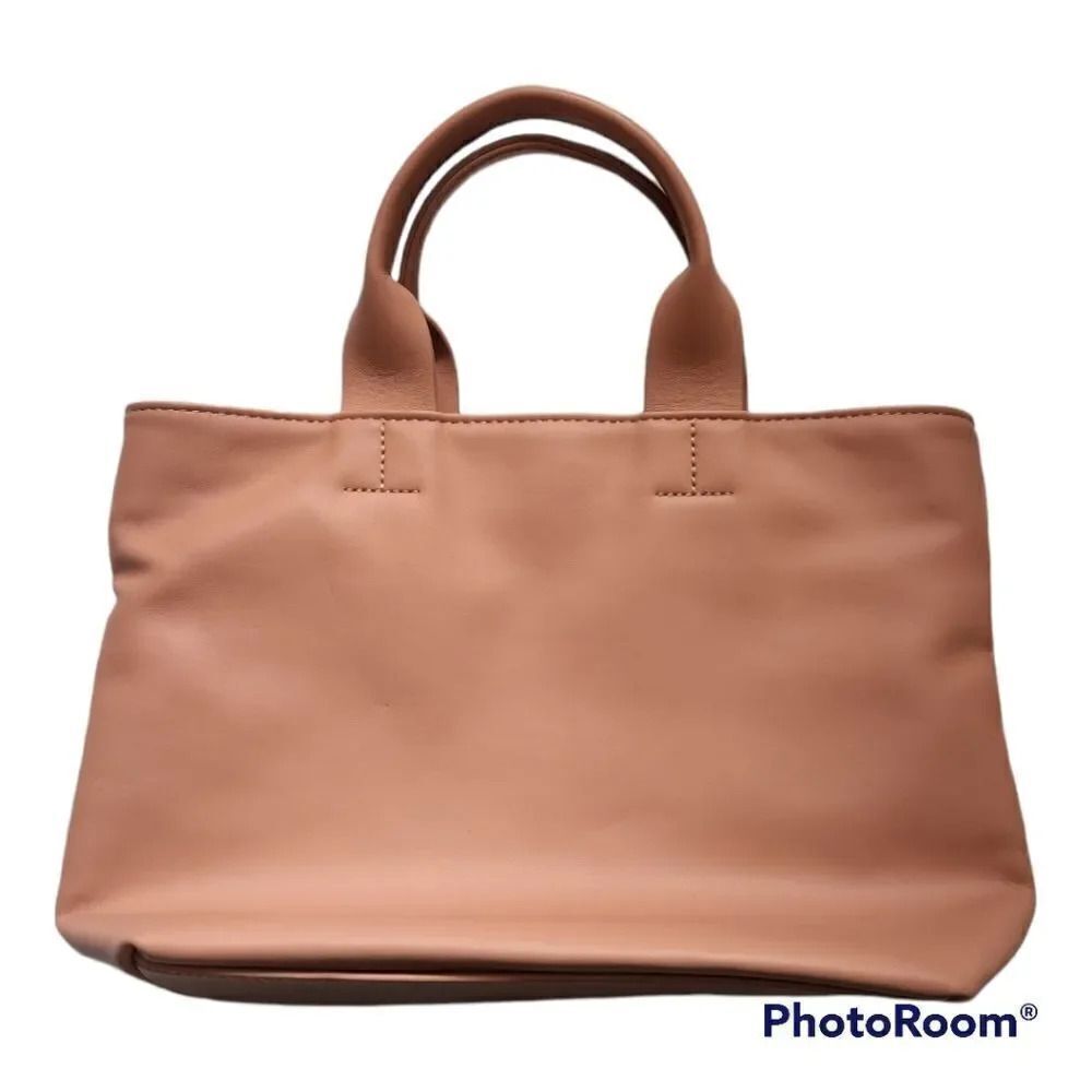 Universal Thread Ladies Faux Leather Hand Bag